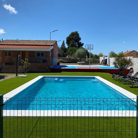 Casa Con Piscina, Villa Alarilla Fuentiduena de Tajo エクステリア 写真