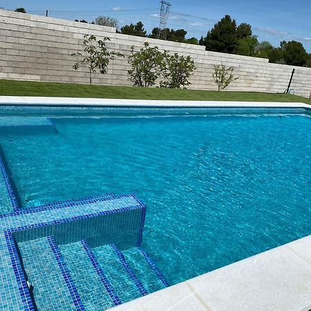 Casa Con Piscina, Villa Alarilla Fuentiduena de Tajo エクステリア 写真