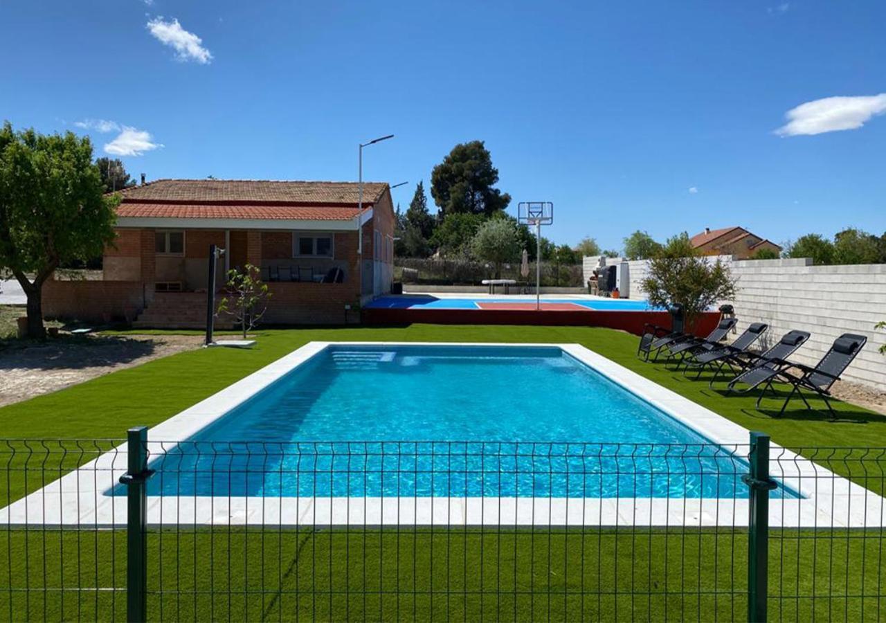 Casa Con Piscina, Villa Alarilla Fuentiduena de Tajo エクステリア 写真
