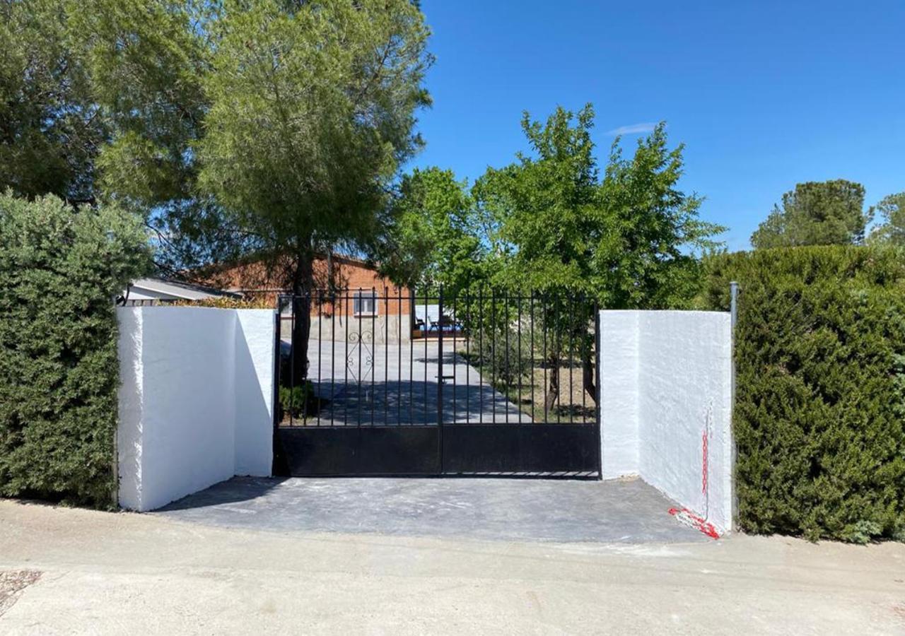 Casa Con Piscina, Villa Alarilla Fuentiduena de Tajo エクステリア 写真